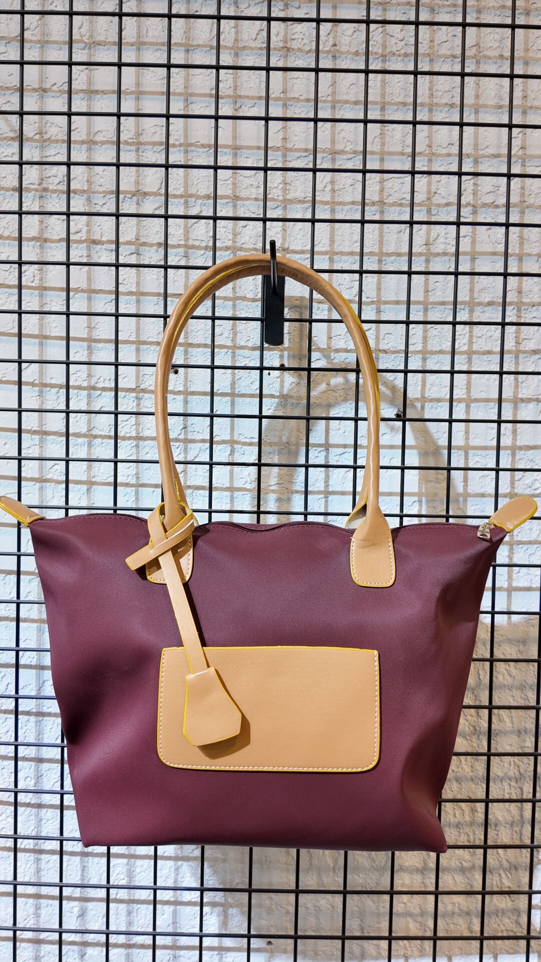 Şık ve Pratik Modern Kol Çantası